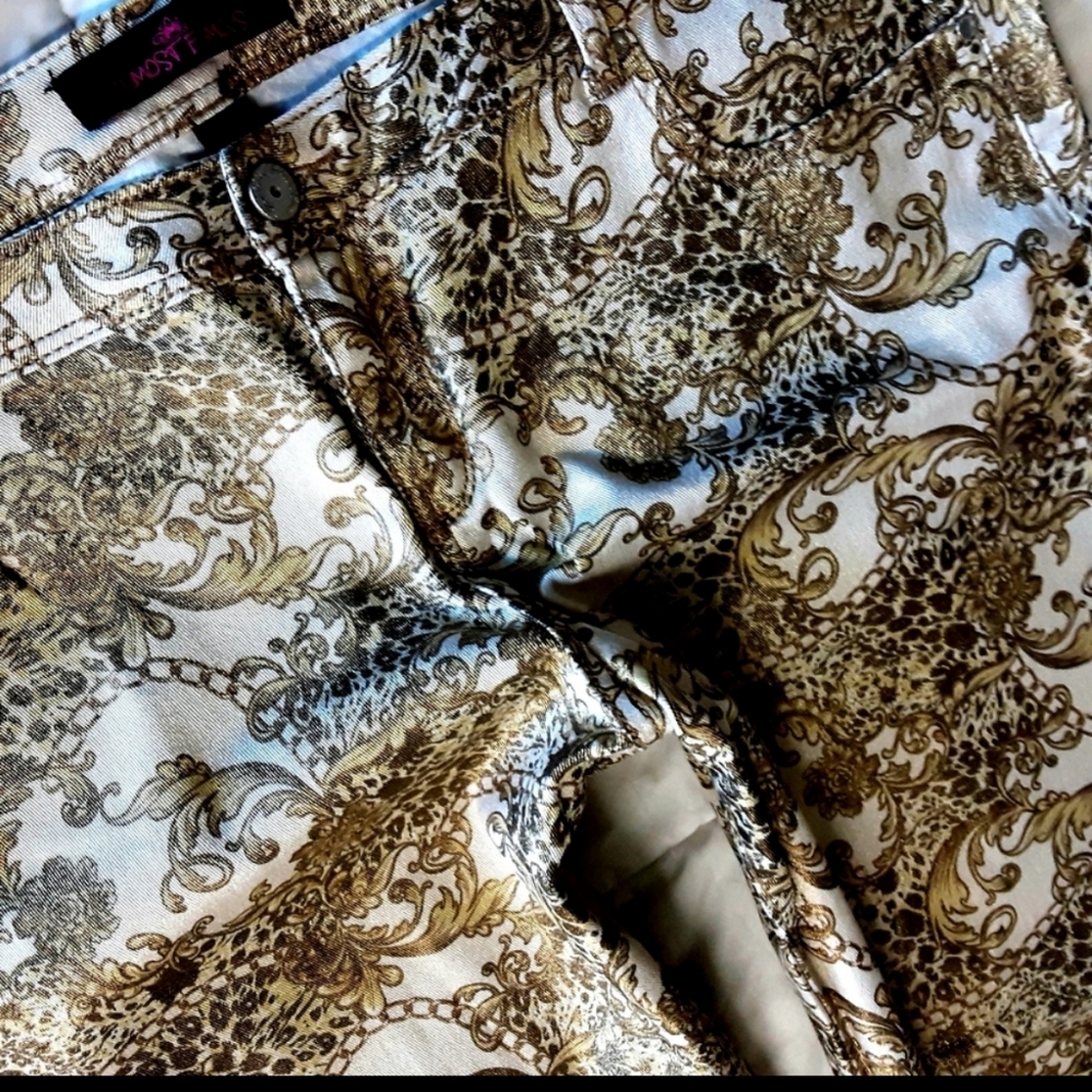 Almost Famous Jeans Size 22 Skinny Leg Fit NWOT - Picture 7 of 14